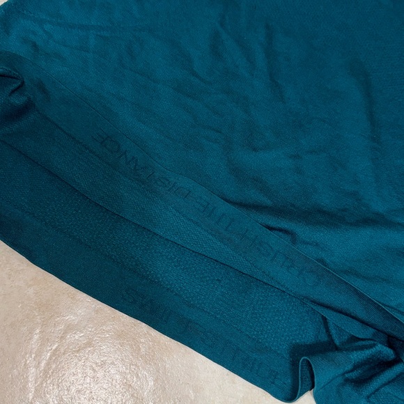 Lululemon Swiftly Tech Racerback Tank Top 
Teal Seamless - Picture 6 of 6